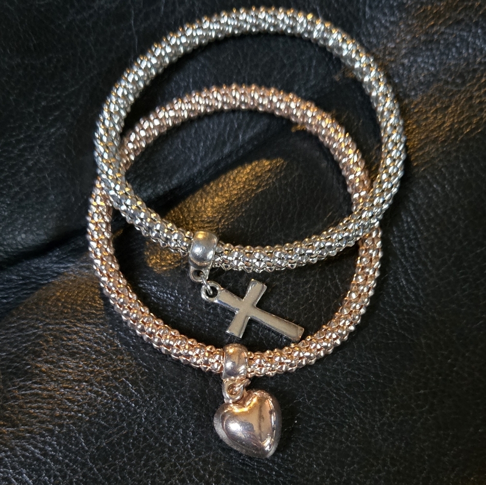 Mark by Avon Stretch bracelet set rosegold heart & silver cross - Picture 6 of 6